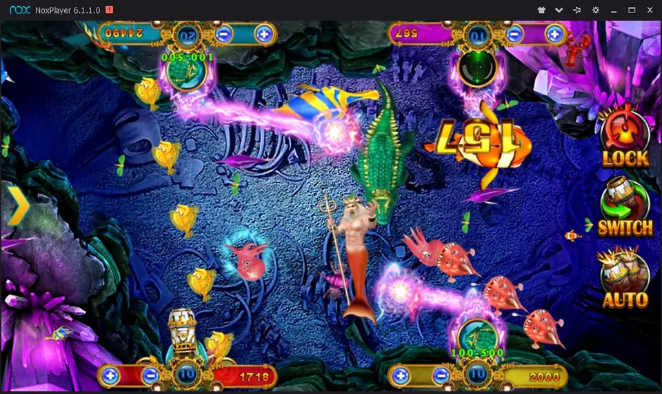 Ocean King table: a sea king with a crown and trident, a green crocodile, puffer fish and yellow reef fish in a blue cave, laser shots from two cannons, a 157 payout number and LOCK, SWITCH and AUTO buttons on the right